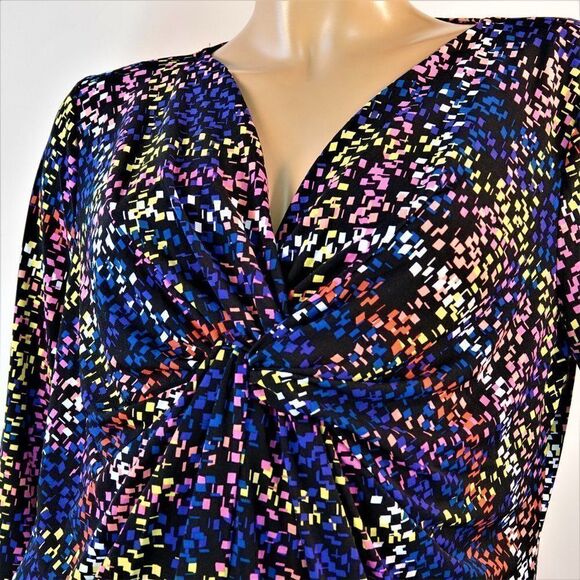 Liz Claiborne Mosaic Stretch Blouse - Picture 2 of 6